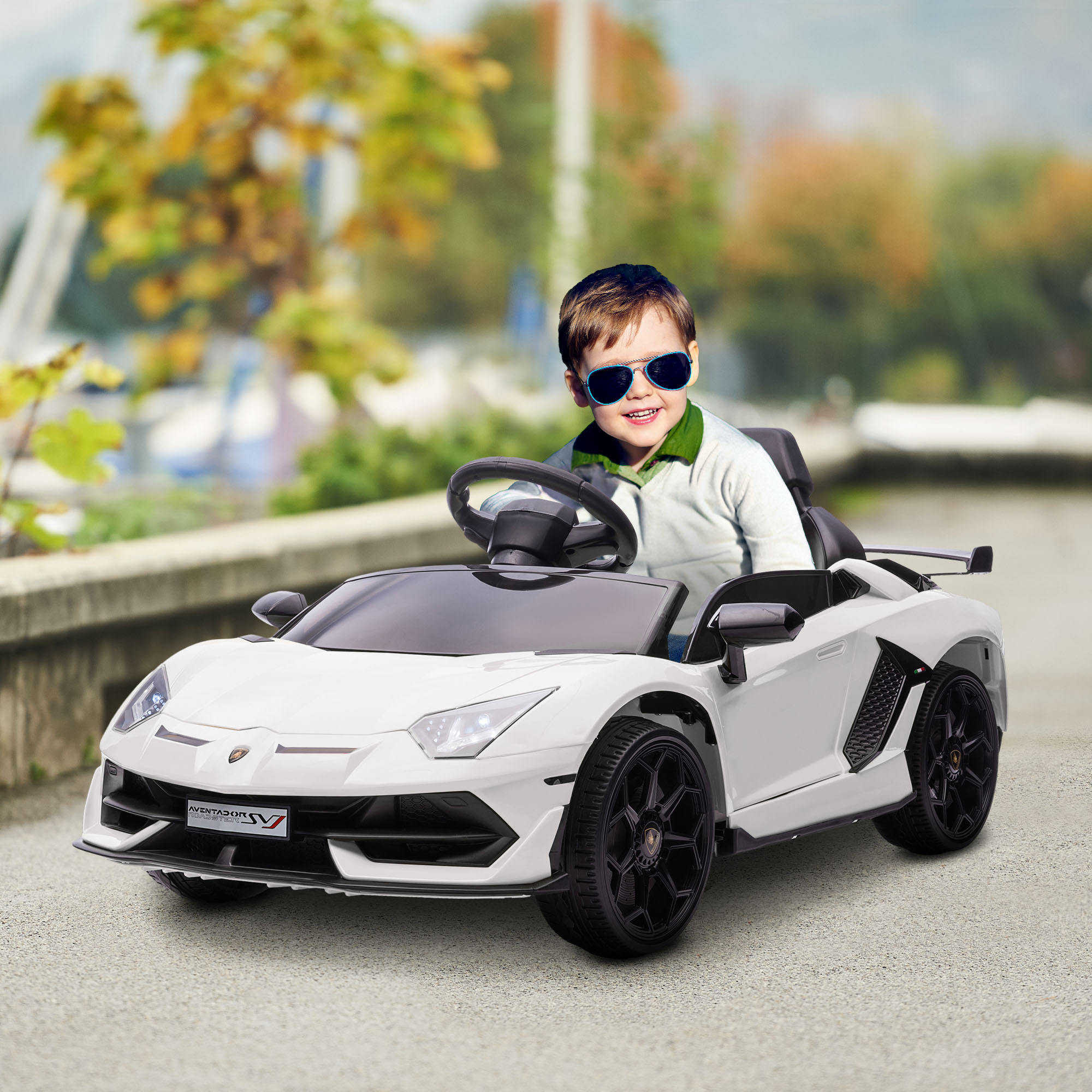 Elektro-Kinderauto, lizenzierter Lamborghini Aventador, Flügeltüren, Musik, Hupe, für 3-5 Jahre, Weiß