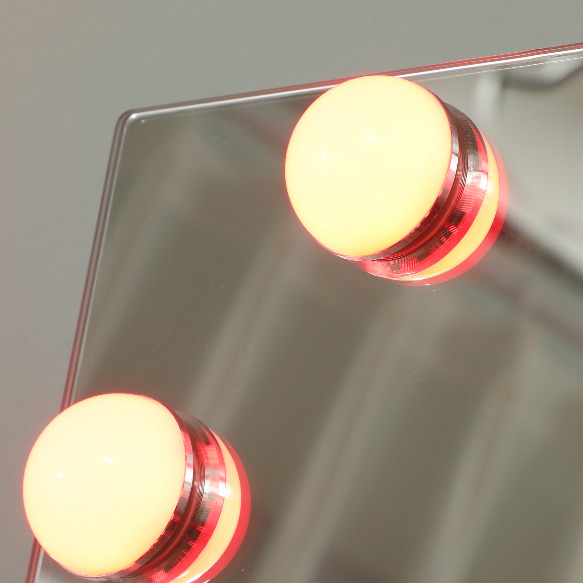 Ganzkörperspiegel 150x40 cm RGB-LED Standspiegel mit 21 Glühbirnen 7 Lichtfarbe Touch-Schalter Memory-Funktion