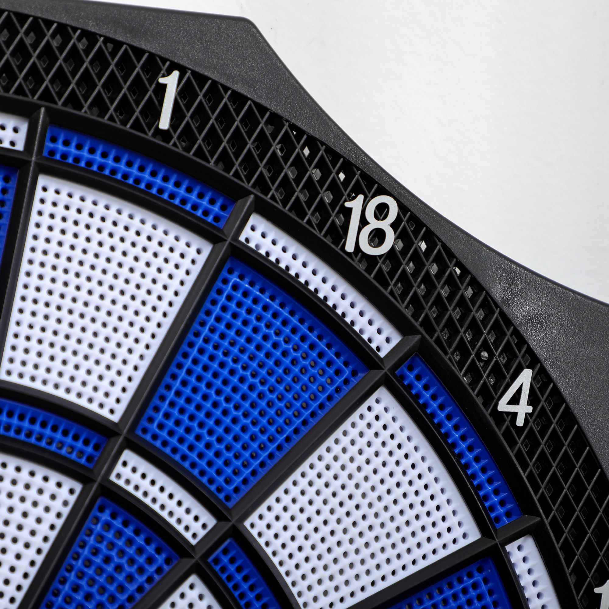 Dartscheibe, elektronisch, 31 Spiele und 285 Programme, für 8 Spieler, 2 Türen, 6 Pfeile, Sound, schwarz, 83 x 45 x 4 cm
