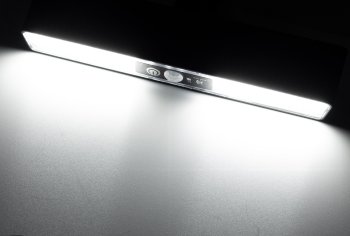 LED Solar Klemmleuchte "SKL 102" / PIR Bewegungsmelder, 102 LEDs, IP44