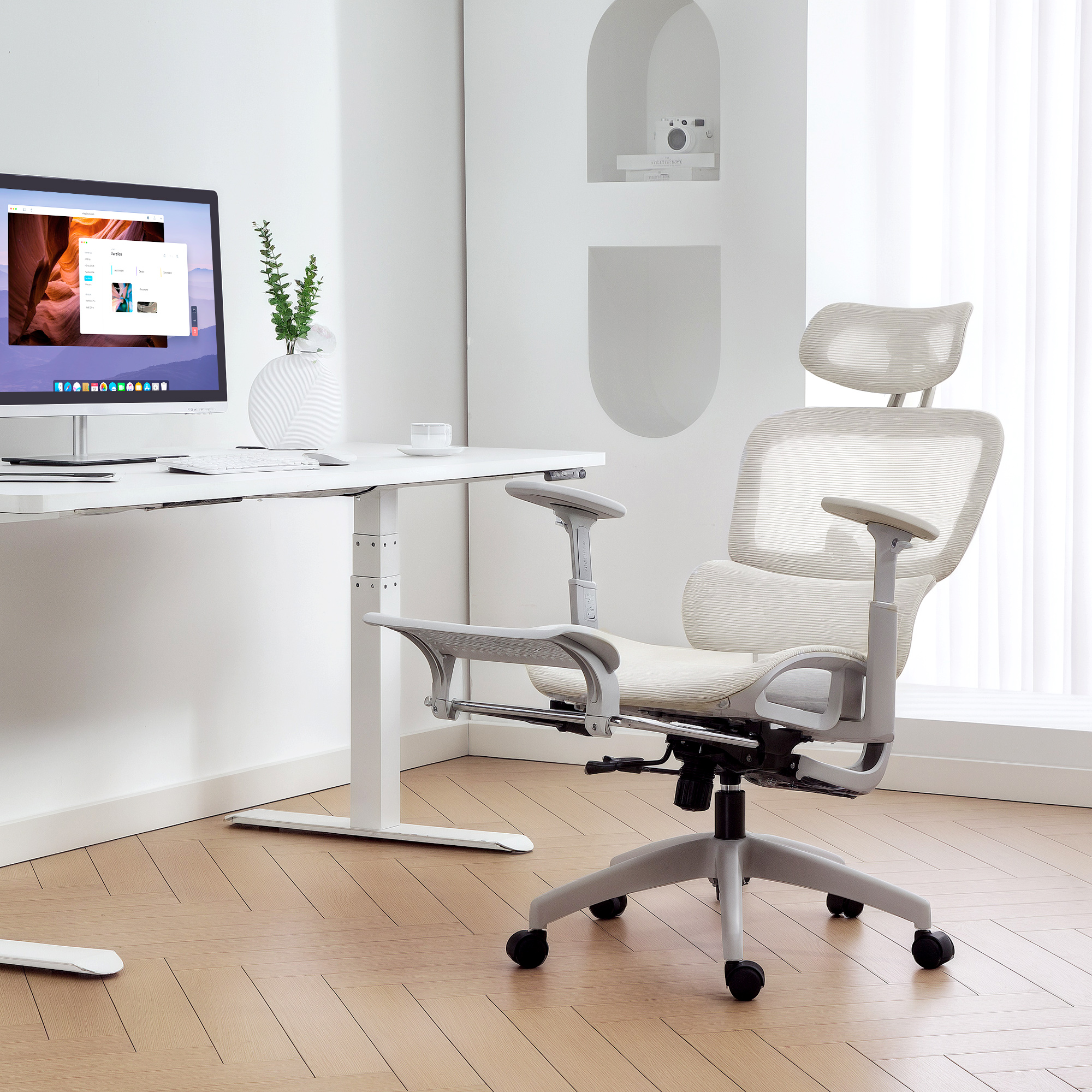 Bürostuhl, Ergonomischer Schreibtischstuhl mit Netzstoffbezug, verstellbar, rollbar, mit Armlehnen, Kopfstütze, Beige