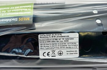 4-fach Steckdosenblock, USB-A+C, schwarz / 250V~/ 16A, Aufbaumontage, USB 3,1A, PD