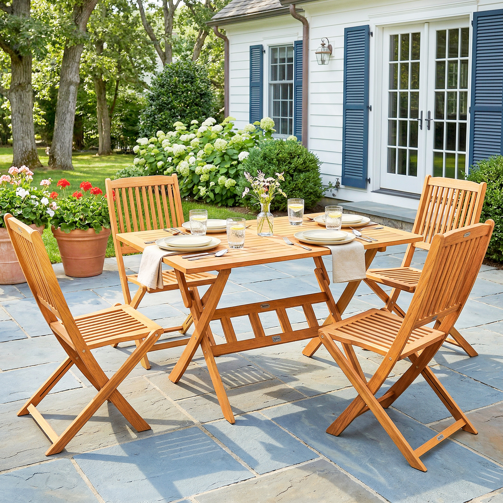 Gartenmöbel Set FSC Holz Sitzgruppe 5-teilig Klappbar Tisch mit 4 Klappstühlen Lamellendesign