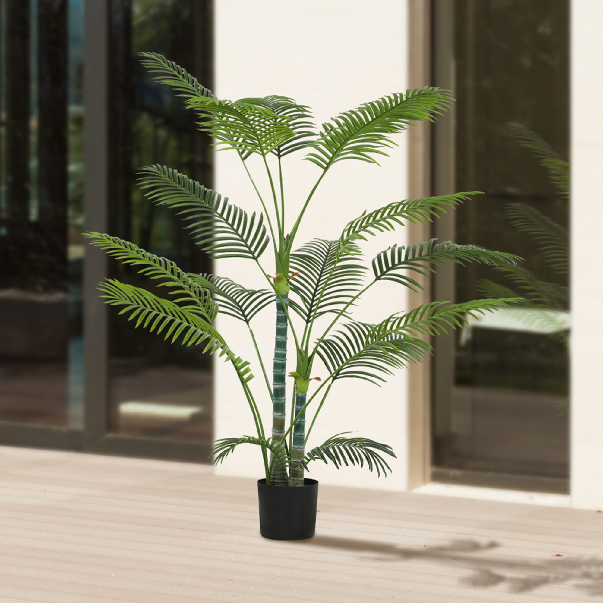 Künstliche Palme mit 16 Kunststoff-Blättern, UV-beständige Kunstpflanze mit Plastiktopf, für drinnen und draußen, Grün