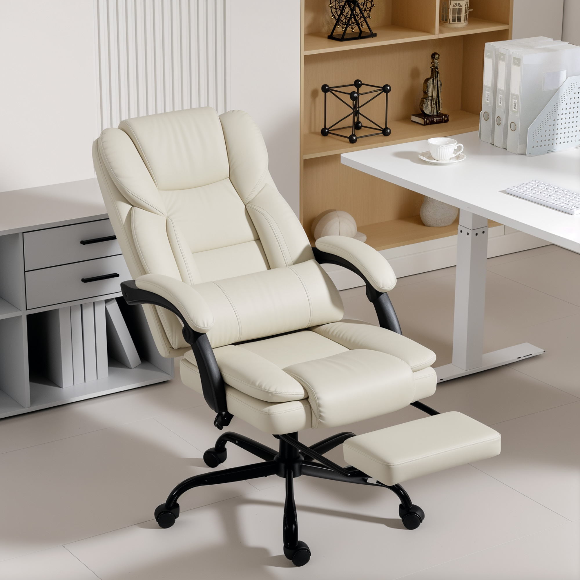 Bürostuhl mit tierfreundlichem Kunstleder-Bezug, Fußstütze, höhenverstellbar, rollbar, Beige