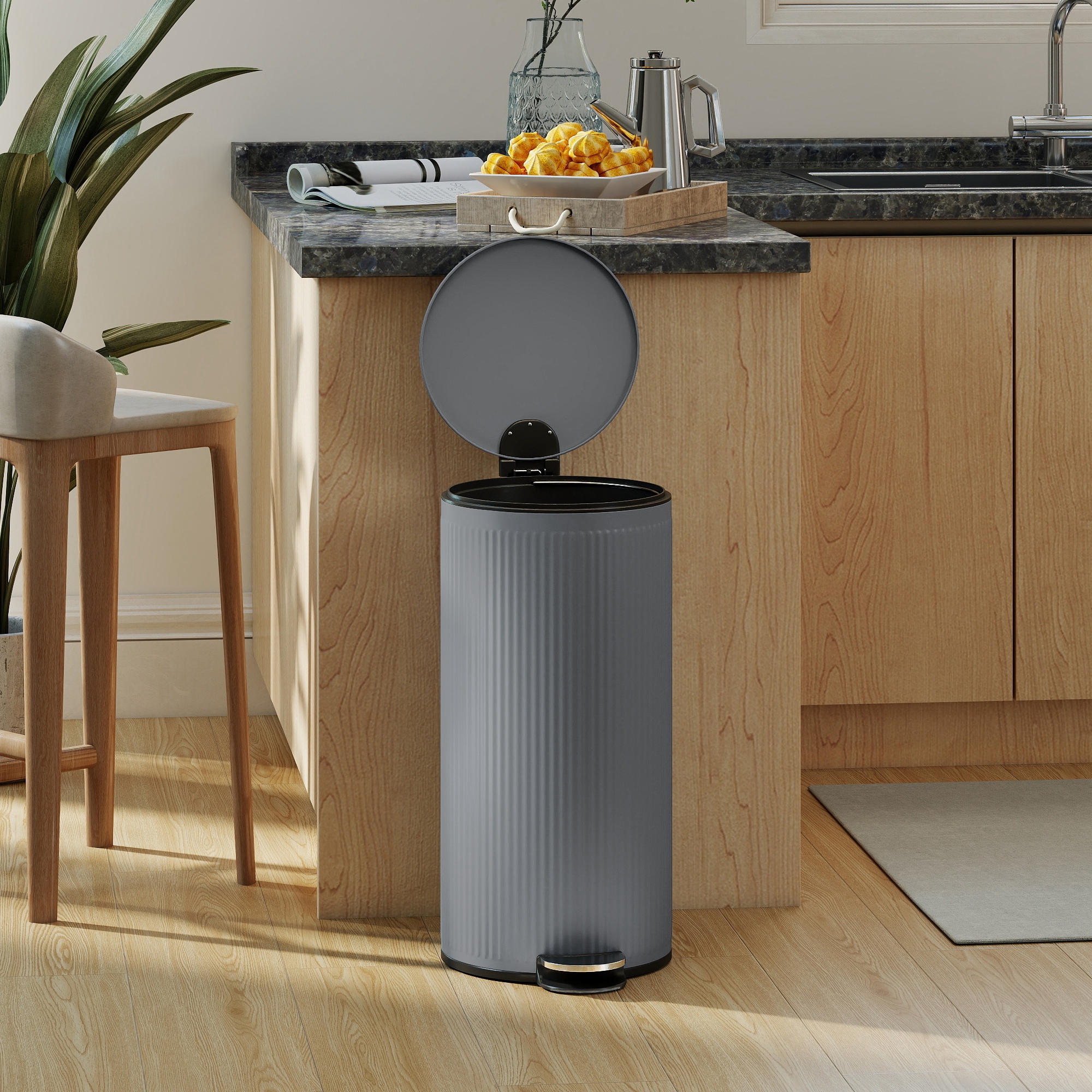 Mülleimer 30l Treteimer mit Softclose-Deckel und Pedal, Inneneimer Metall, Schwarz, 36 x 30 x 60,5 cm