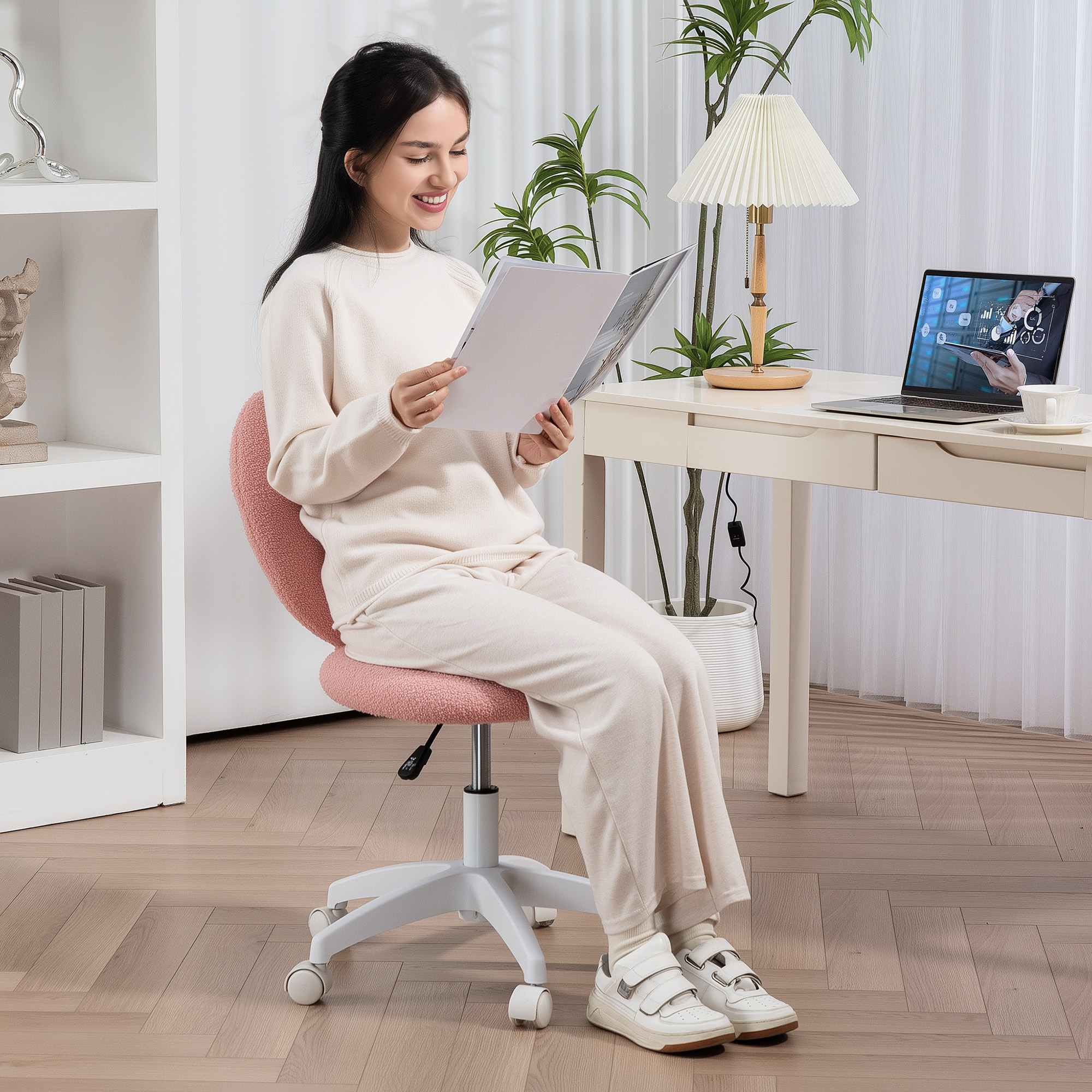 Schreibtischstuhl, Bürostuhl, Herzförmige Rückenlehne, gepolstert, Rosa