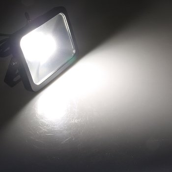 LED-Fluter SlimLine 11W, 12-24V=, IP65, 1012 Lumen, 4000K, neutralweiß