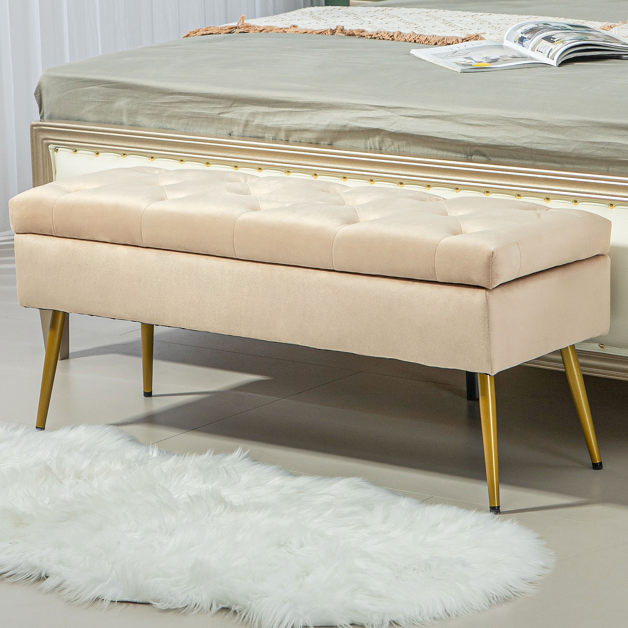 Stauraum-Sitzbank in Samtoptik, gepolsterter Fußhocker mit getuftetem Design, Metallrahmen, 102 x 35 x 43 cm, Beige