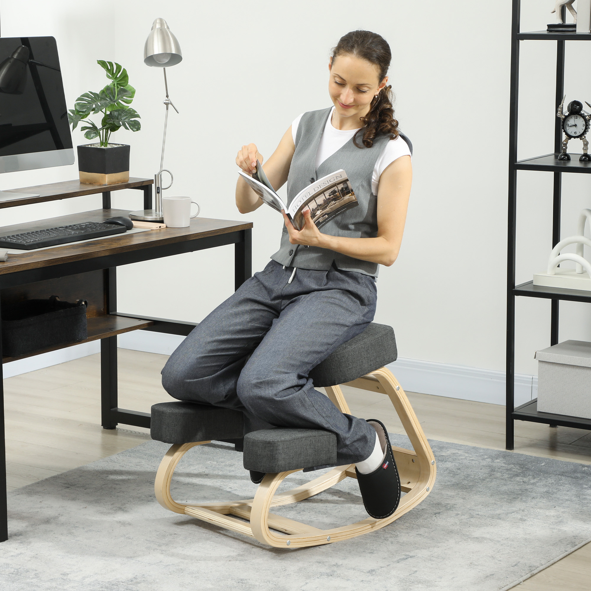 Kniestuhl, ergonomischer Sitzhocker, Polsterhocker für gesunde Sitzhaltung, Birkenholz, 120 kg belastbar, Dunkelgrau