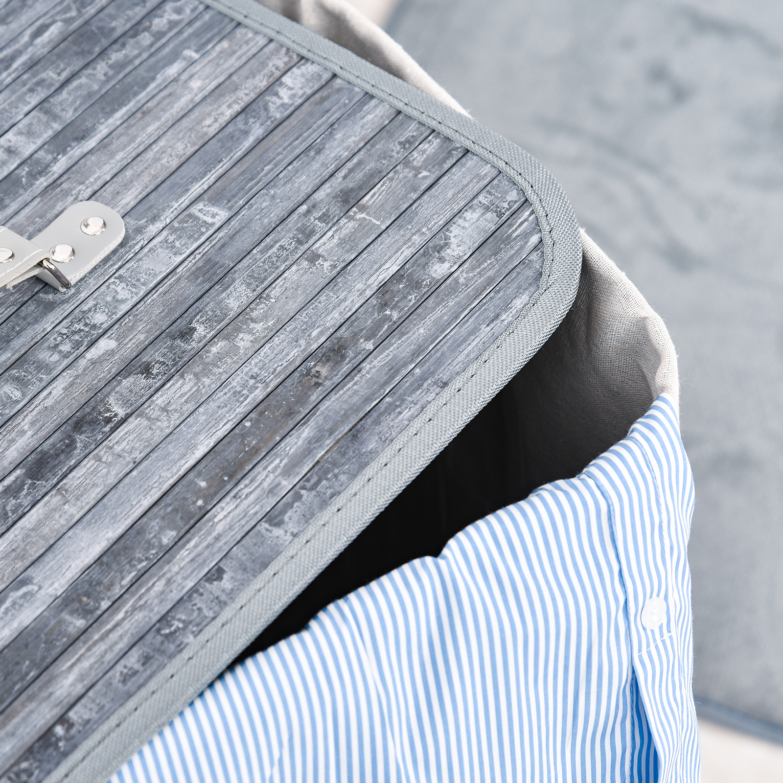 Wäschekorb schmal mit Deckel 72L Wäschesammler mit Griff, herausnehmbarer Wäschesack, Wäschebox für Waschküche Schlafzimmer Badezimmer, Grau