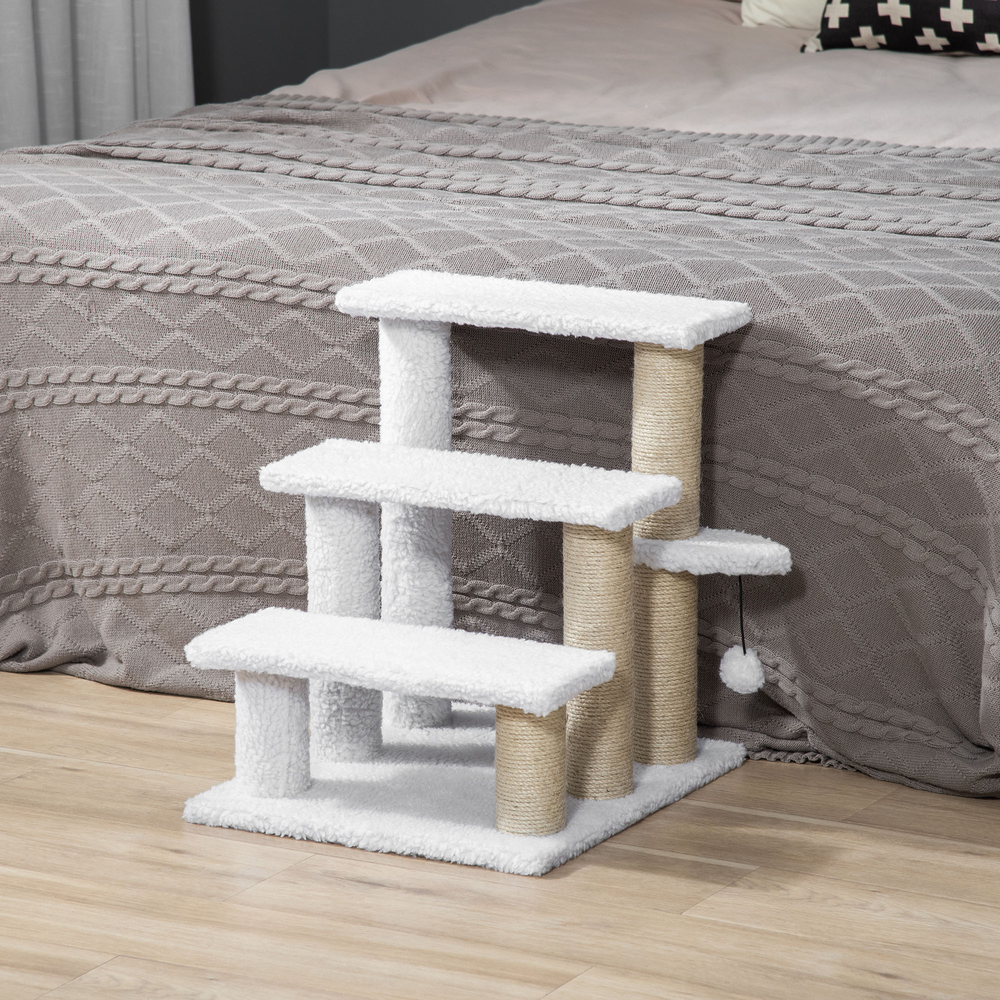 Katzentreppe 3-stufige Haustiertreppe mit Kratzsäulen Ball Hundetreppe Tiertreppe für Katzen bis 5 kg Plüsch Jute Weiß 45 x 40 x 48 cm