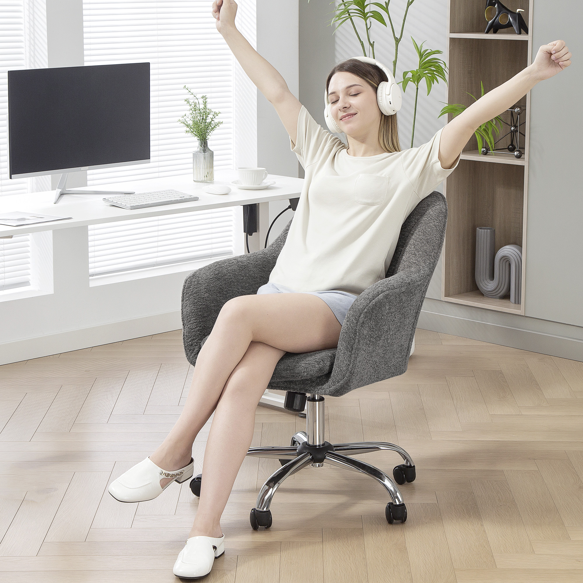 Home-Office Schreibtischstuhl mit Schaukel- und Drehfunktion, Computerstuhl mit Rollen für Erwachsene, Grau