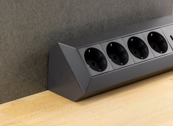 4-fach Steckdosenblock, USB-A+C, schwarz / 250V~/ 16A, Aufbaumontage, USB 3,1A, PD