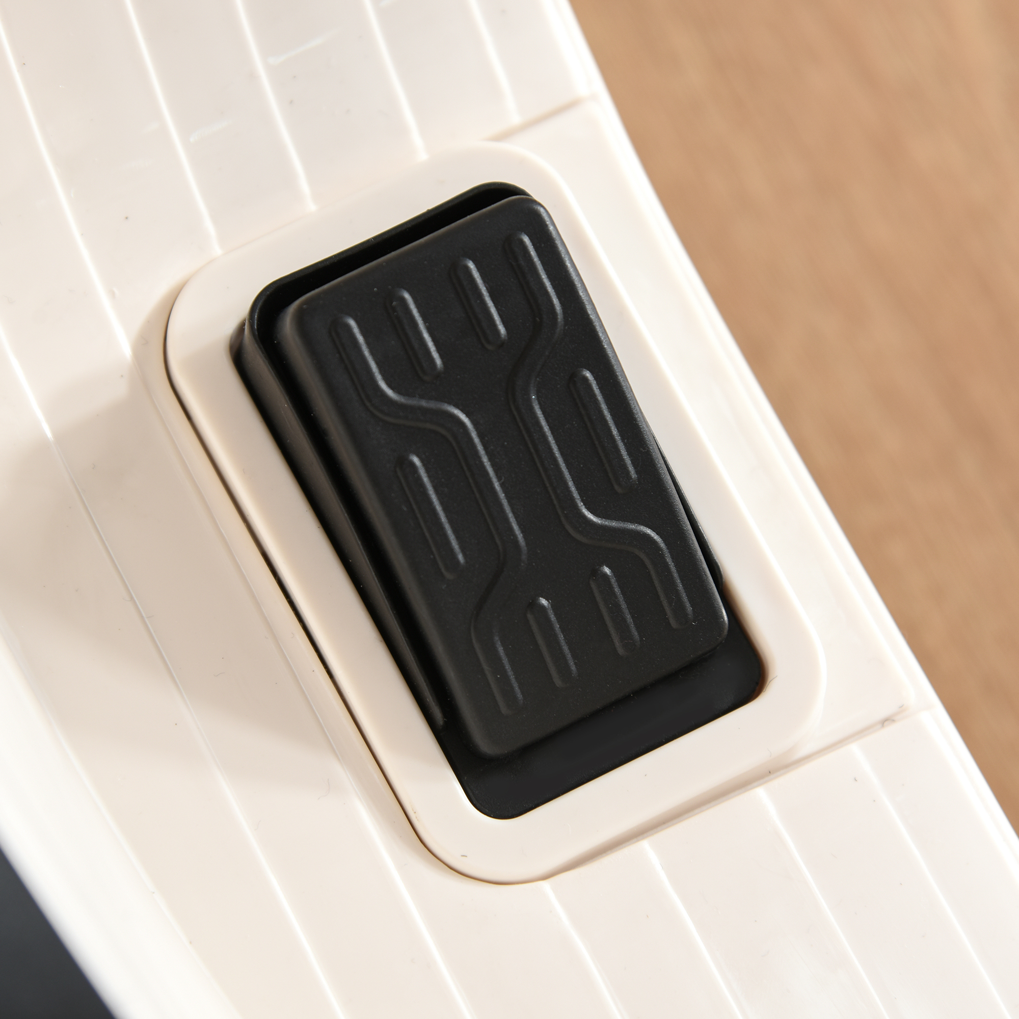 Elektro Kindermotorrad Vespa Elektromotorrad mit LED-Licht, Sound, Kinder Elektro Motorrad für Kinder von 18-36 Monate Weiß