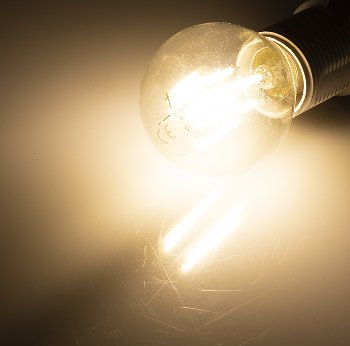 LED Tropfenlampe E14 "Filament T4" / 3000k, 500lm, 230V/4W, warmweiß