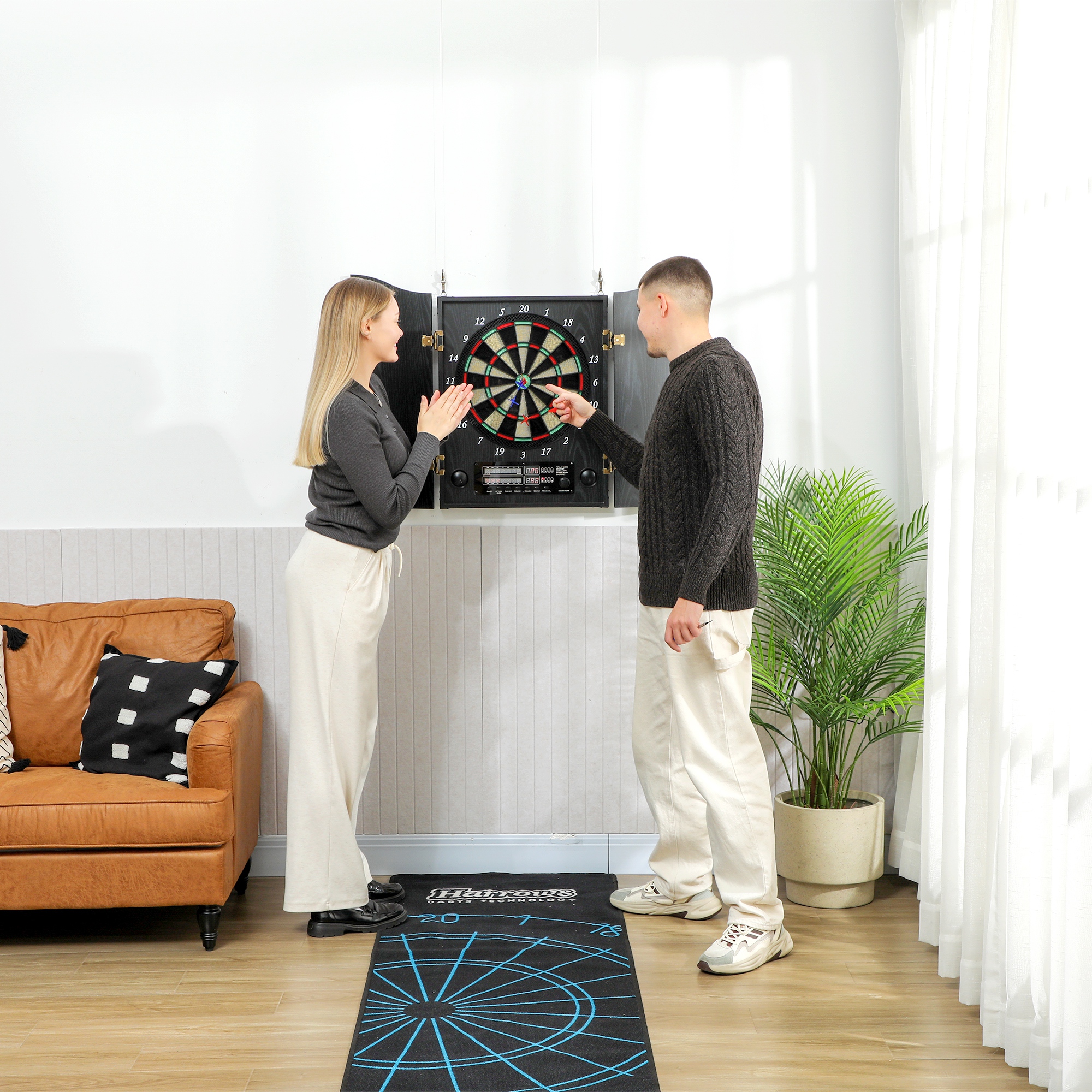 elektronische Dartscheibe, E-Dartboard mit Türen, Holzoptik, LED-Anzeige, Sprachansagen, 6 Dartpfeile, 24 Ersatzspitzen