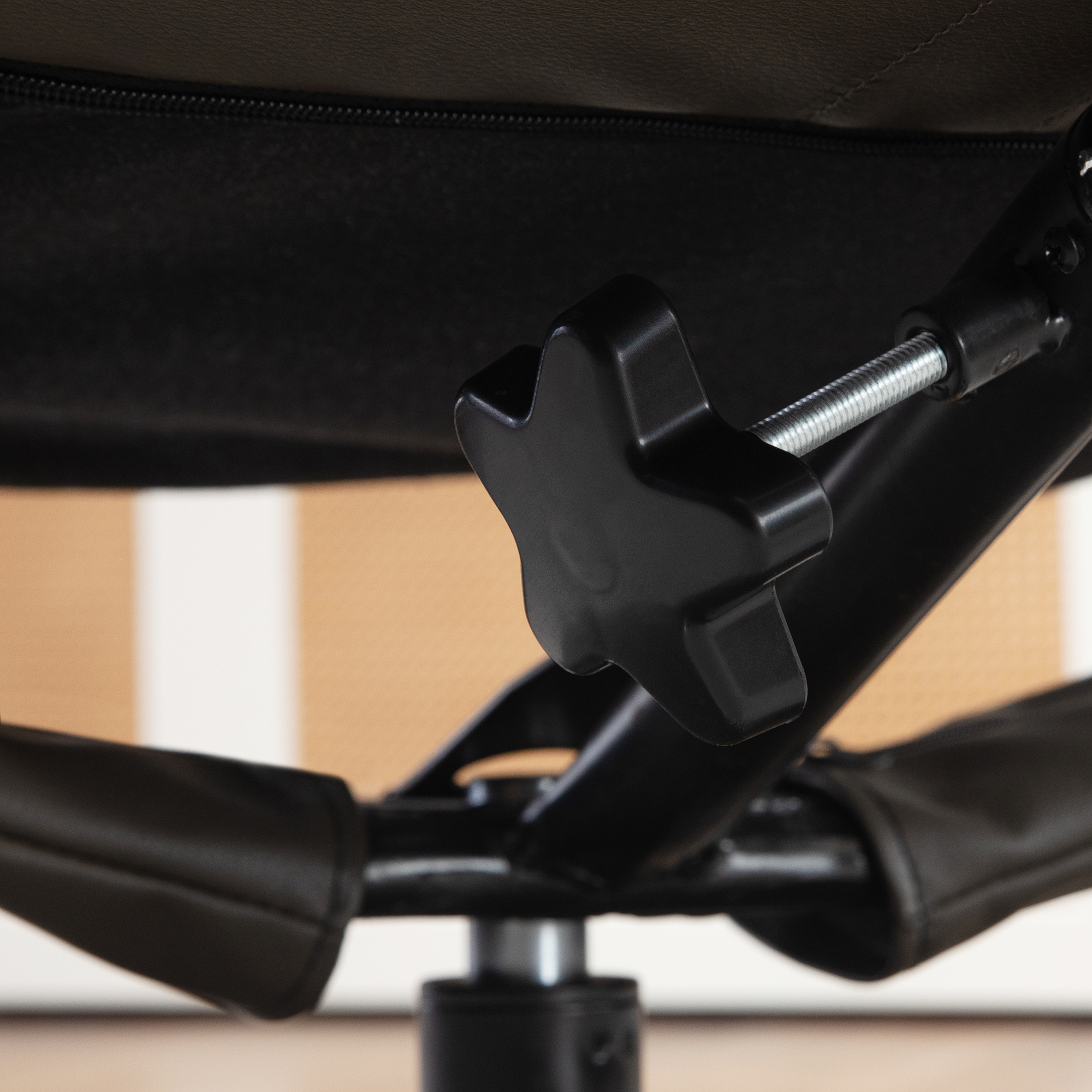 Relaxsessel mit Hocker, Rückenlehne verstellbar, Kunstleder, bis 150 kg, Grau