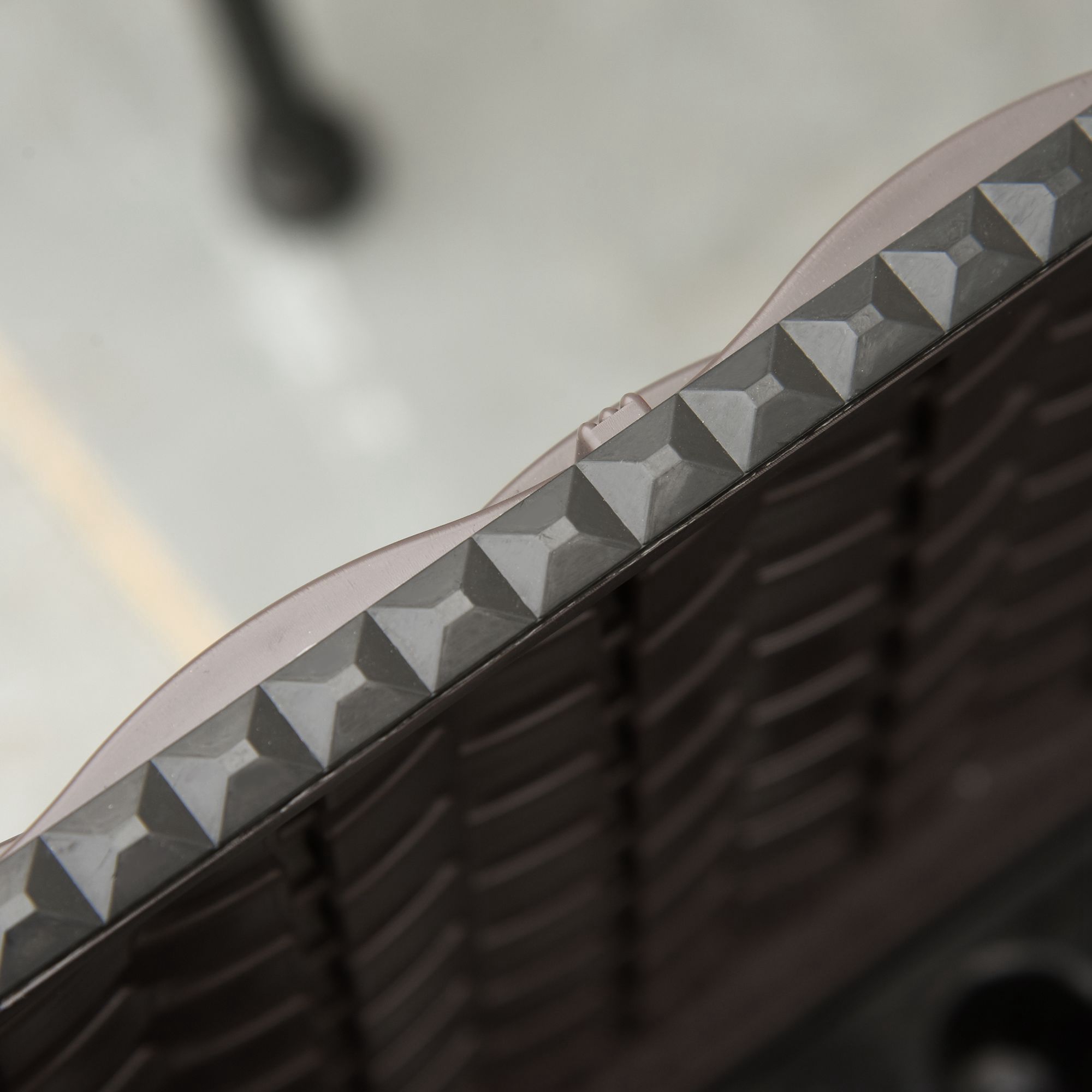 Hochbeet 6-teiliger Pflanzkasten mit Abflusslöchern Rattan-Look Blumenkasten DIY Braun 40 x 40 x 44 cm