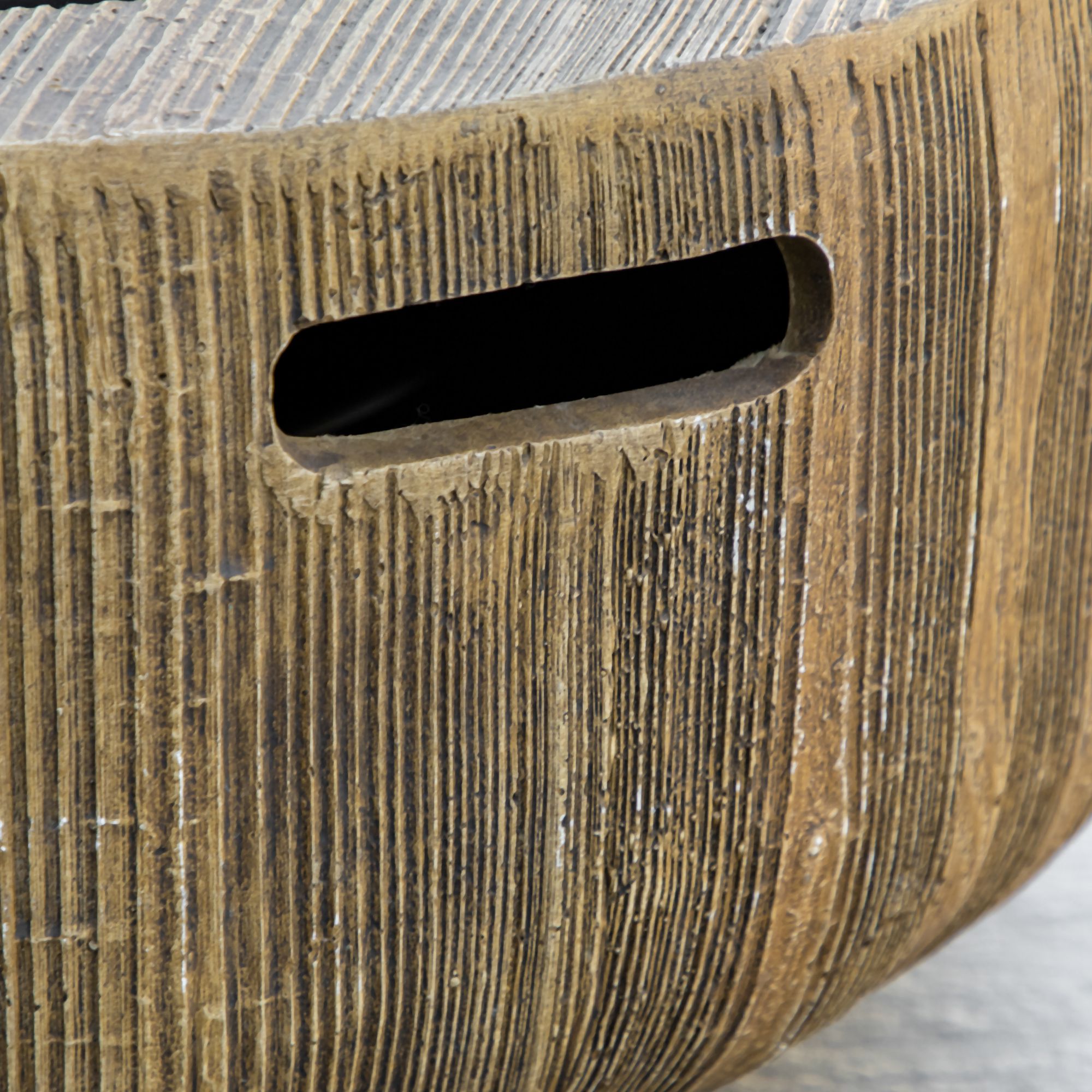 Feuerschale im Baumstumpf-Design, Funkengitter, Kohlerost, Schürhaken, Ø61,5 x 39 cm