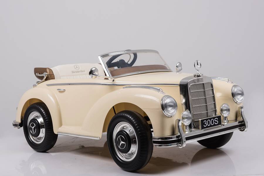Kinderfahrzeug Mercedes 300S
