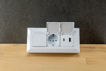 2-fach Steckdosenblock, USB-A+C, weiß, 250V~/ 16A, USB 3,1A, PD, mit Klappen