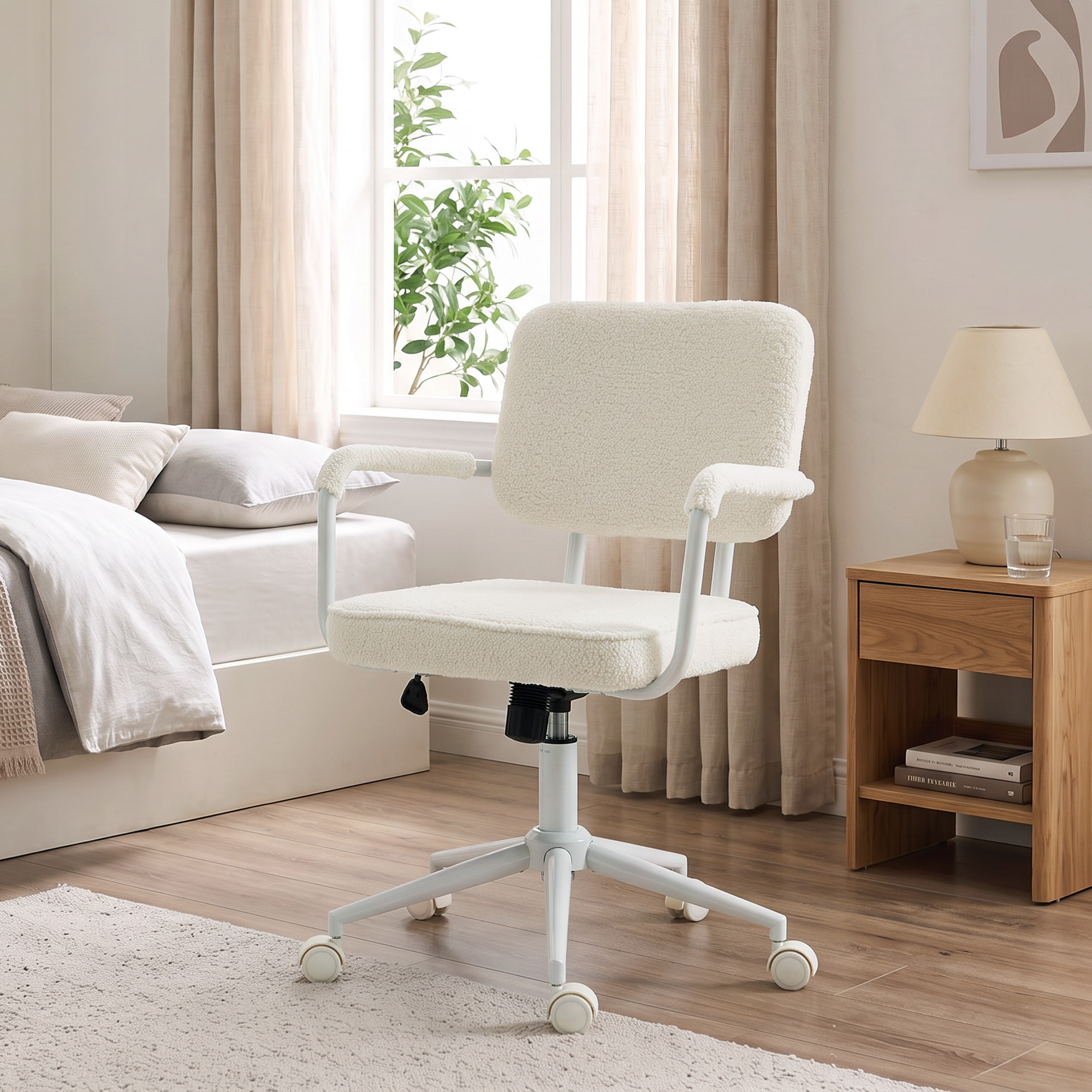 Bürostuhl aus Sherpa-Fleece, Drehstuhl mit 360°-Drehfunktion, Wippfunktion, höhenverstellbar, mit PU-Rollen, cremeweiß