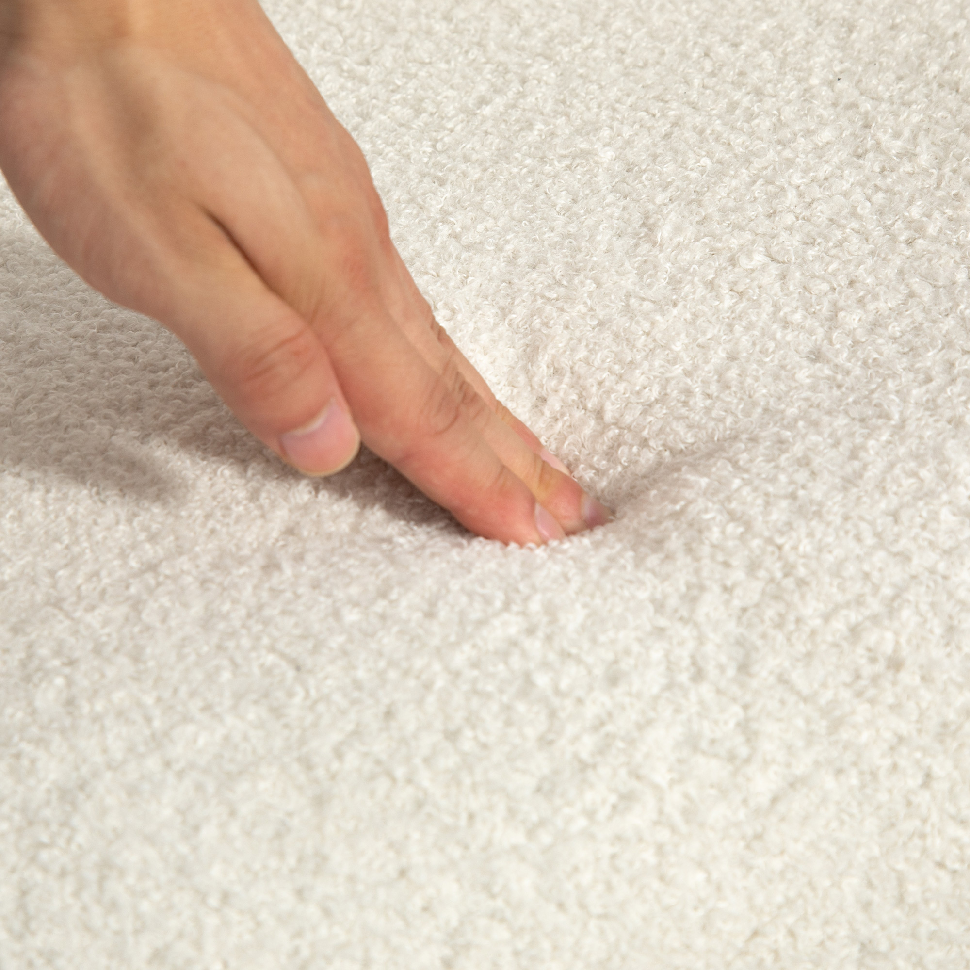 Schaukelstuhl, Stoffbezug in Samtoptik, Ergonomische Rückenlehne, 120 kg Belastbarkeit, 65B x 90T x 98H cm, Cremeweiß