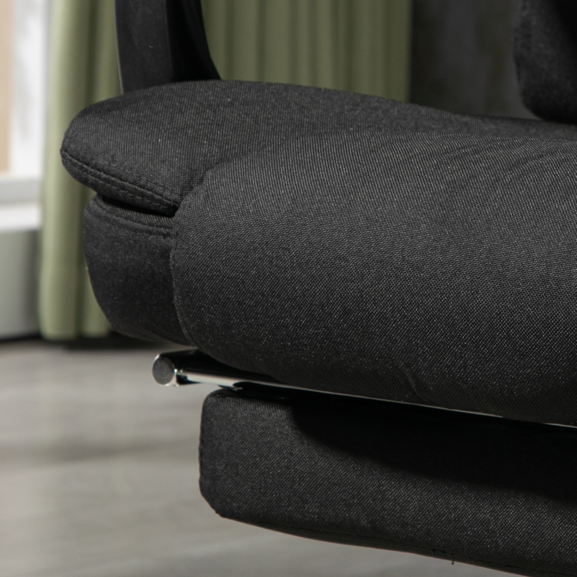 Bürostuhl mit Massagefunktion, Ergonomischer Schreibtischstuhl mit Liege- & Wärmefunktion, höhenverstellbar, Schwarz