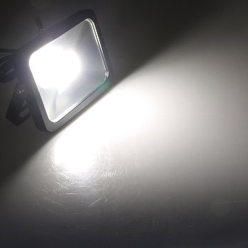 LED-Fluter SlimLine 48W, 12-24V= / IP65, 4123 Lumen, 4000K, neutralweiß