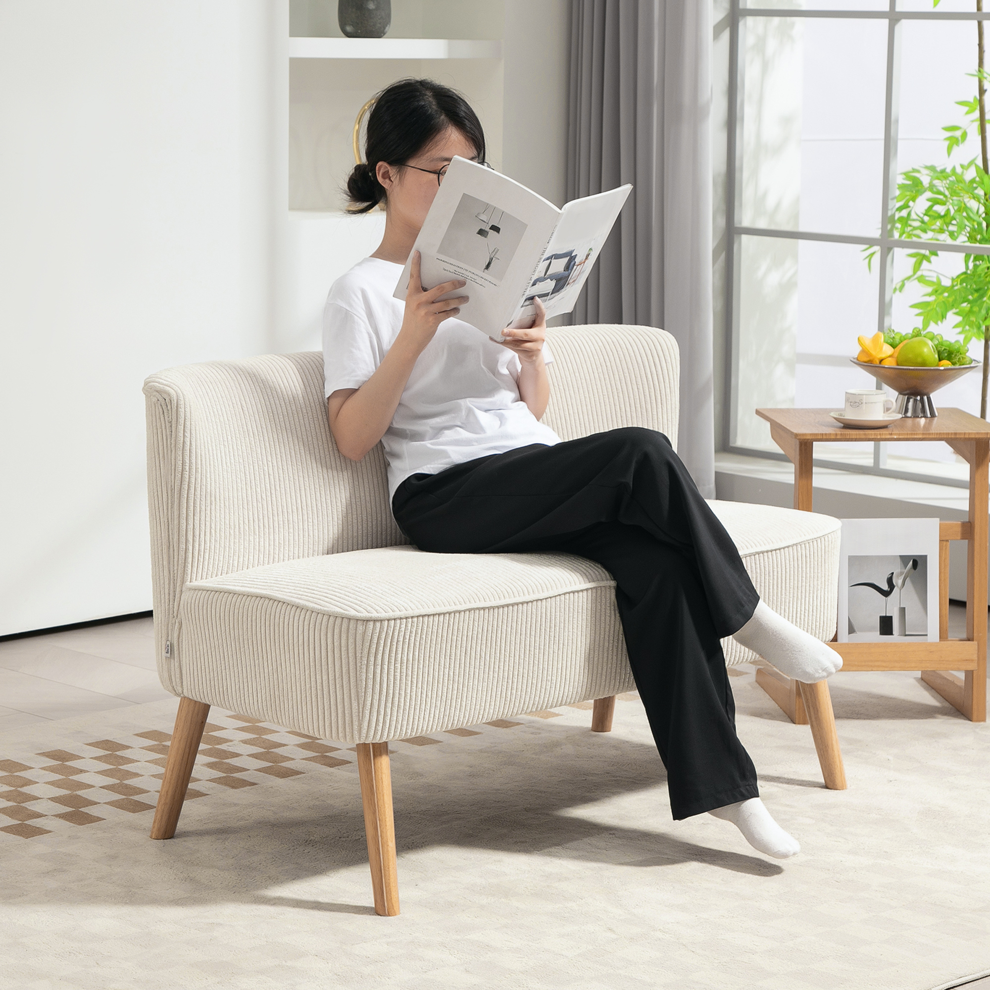 2-Sitzer Sofa, weiche Polsterung, pflegeleichter Bezug, bis 150 kg belastbar, 117 x 56,5 x 77 cm, Cremeweiß
