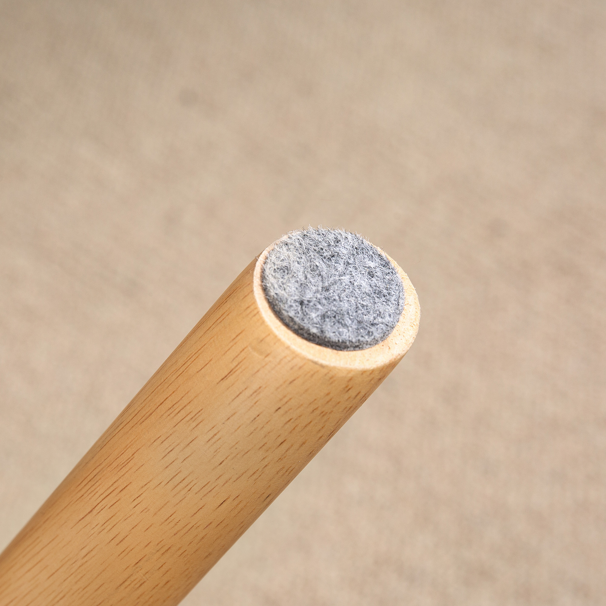 moderner Fußhocker mit Fleece-Bezug und Holzbeinen, gepolstert, für Wohnzimmer, Schlafzimmer, Flur, Dunkelgrau