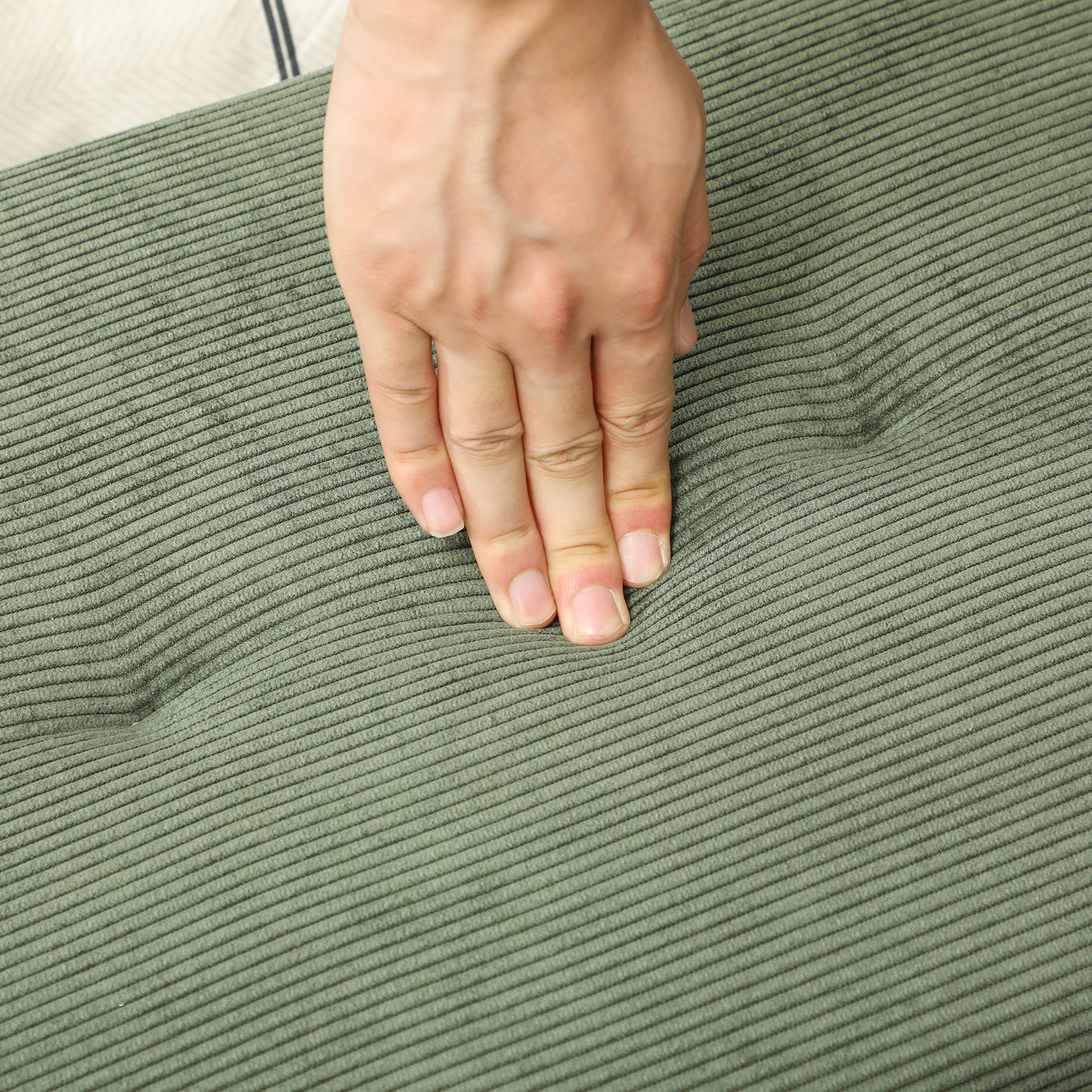 Sitzbank Polsterbank mit Cordbezug, Bettbank mit Metallbeine, Schuhbank 100 x 36 x 45 cm Grün