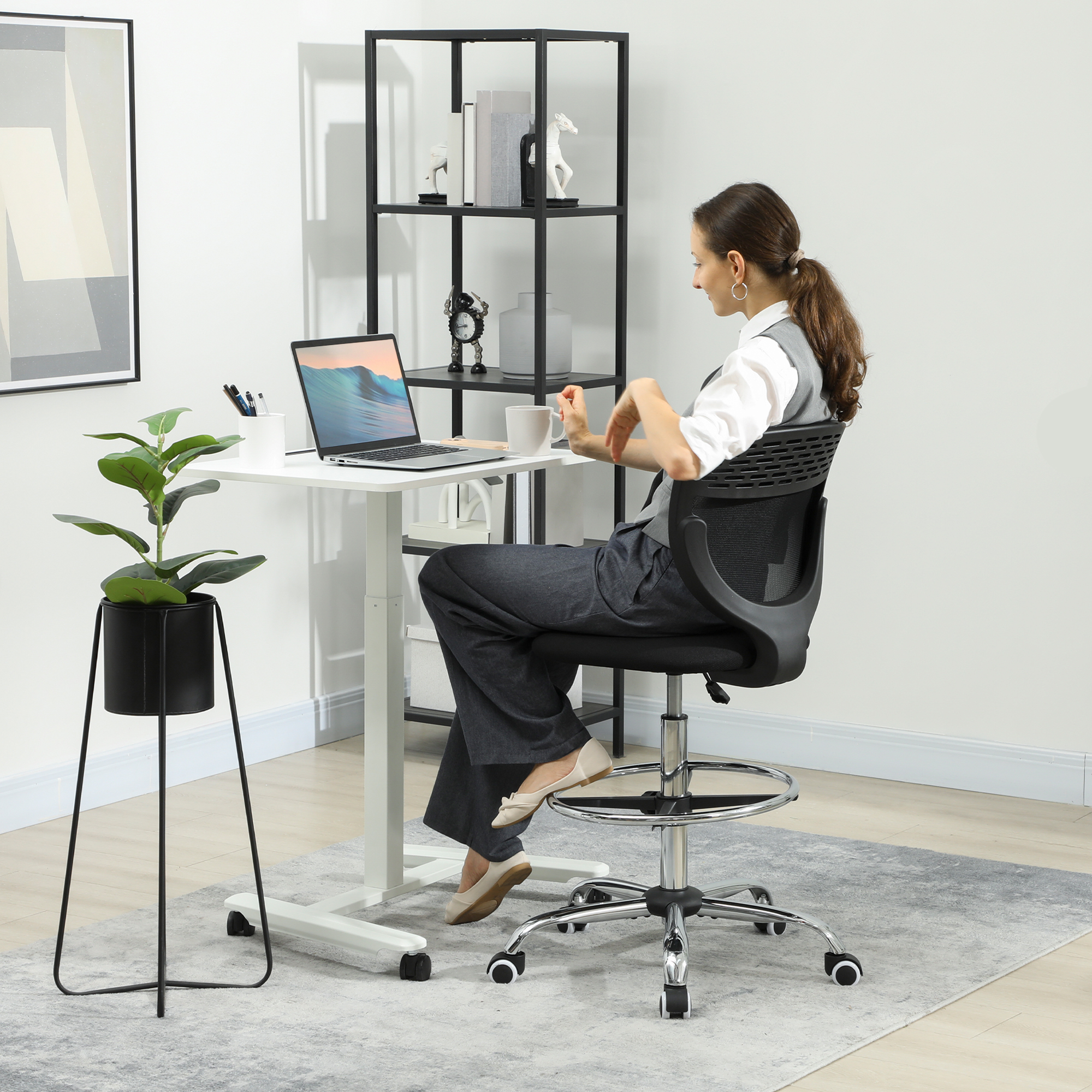 Bürostuhl, Arbeitsstuhl, Schreibtischstuhl, höhenverstellbar, gepolstert, Schwarz