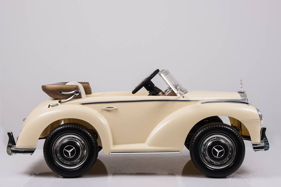 Kinderfahrzeug Mercedes 300S